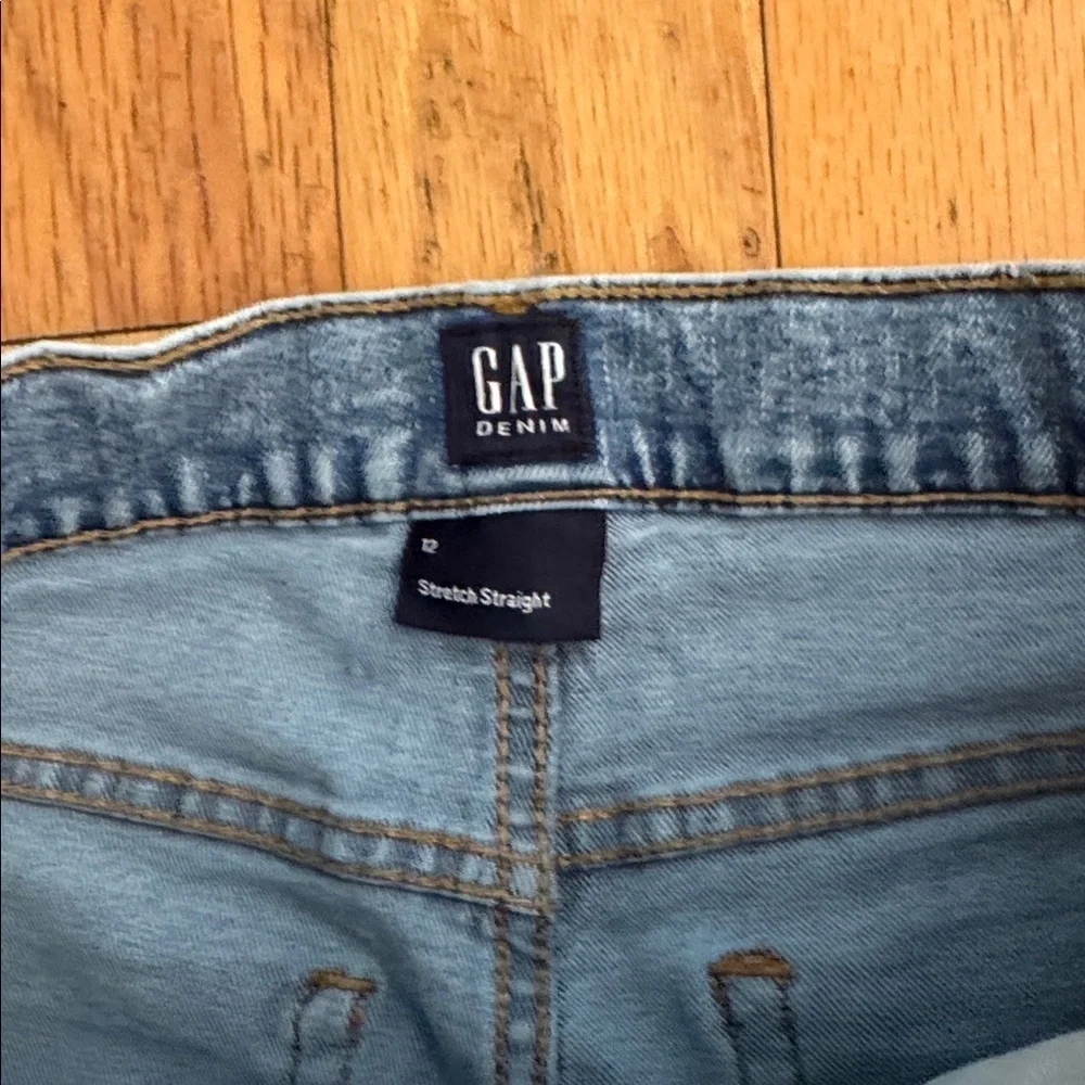 Gap Denim | Stretch Straight Jean | size 12 | light/medium wash